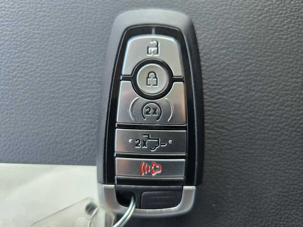 2025 Ford F-350 Super Duty Lariat - Photo 22