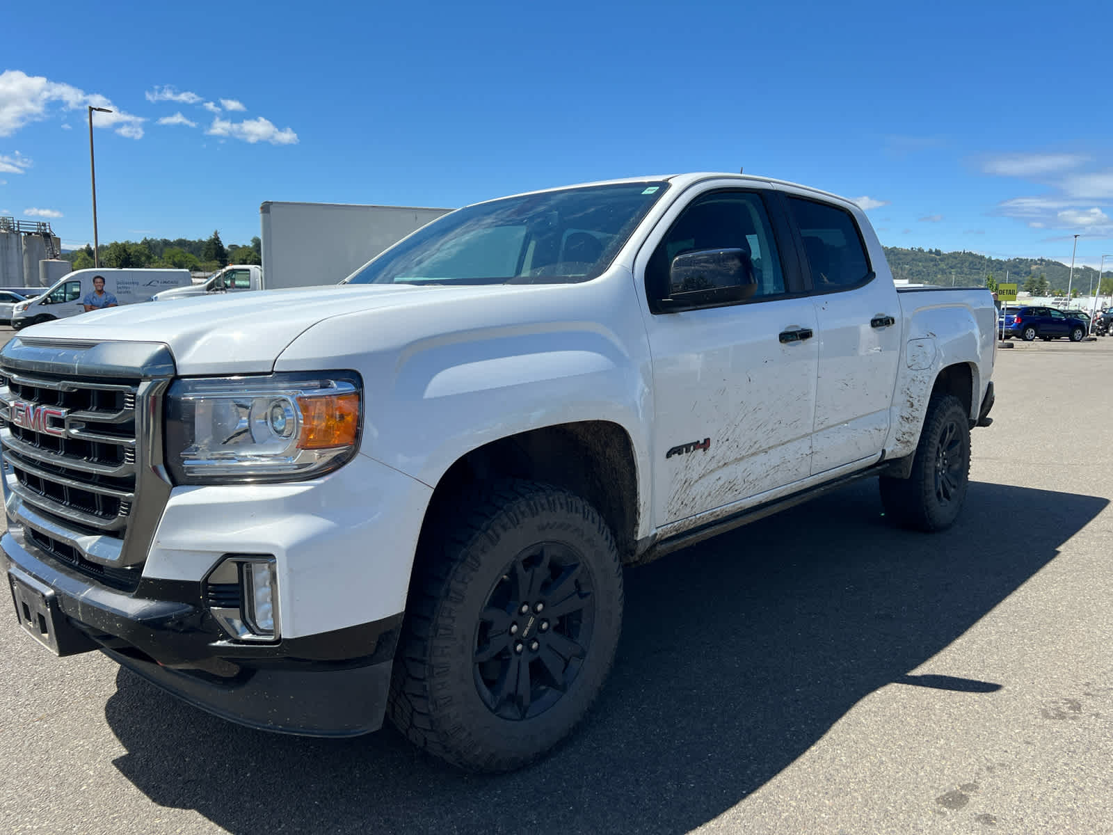 2022 GMC Canyon 4WD AT4 Crew Cab Short Box (Cloth)'s photo