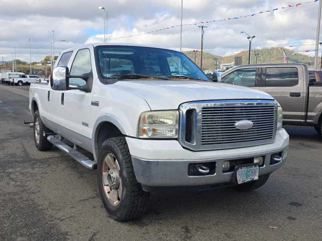 Used 2007 Ford F-250 Lariat Truck Crew Cab