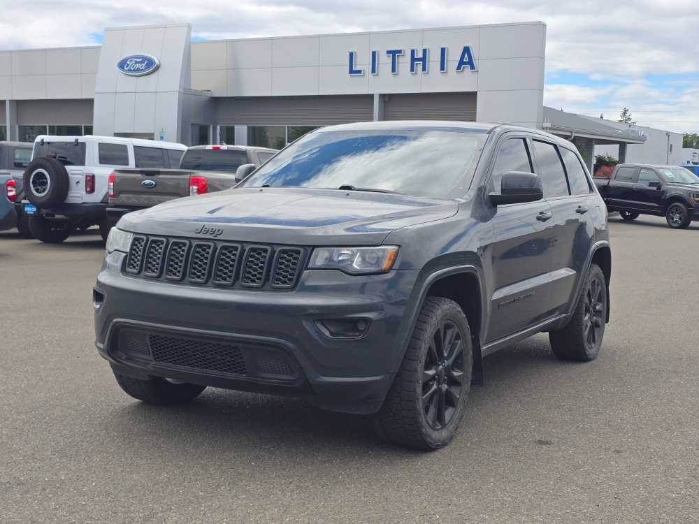 2017 Jeep Grand Cherokee Altitude 4WD's photo