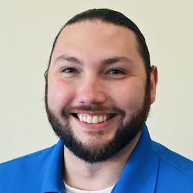 Staff member Paul Polamalu from ID_10d8017197d7