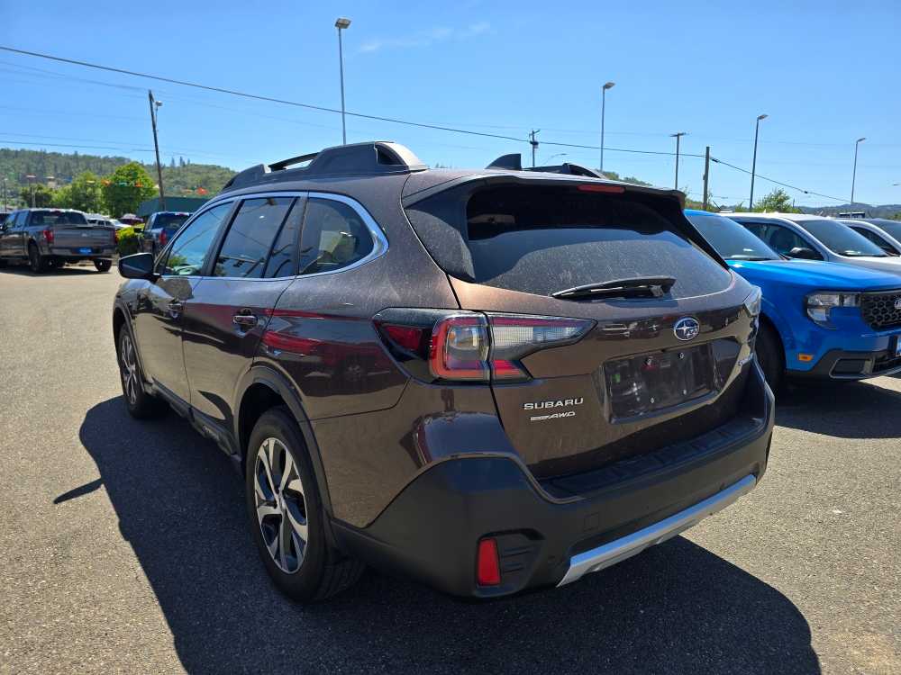 2020 Subaru Outback Limited photo 2