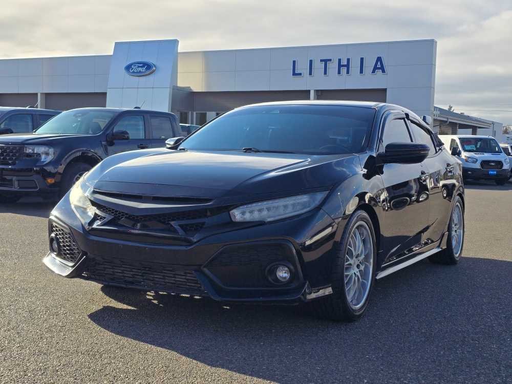 2018 Honda Civic Hatchback Sport Touring's photo