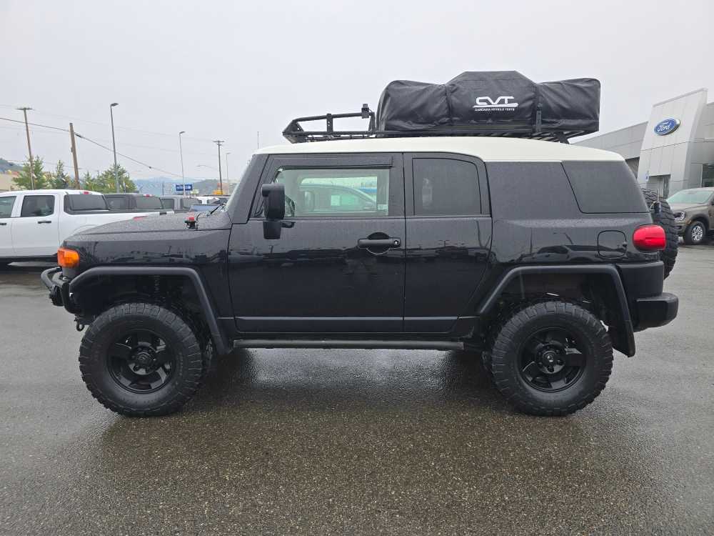 2008 Toyota FJ Cruiser Base photo 2