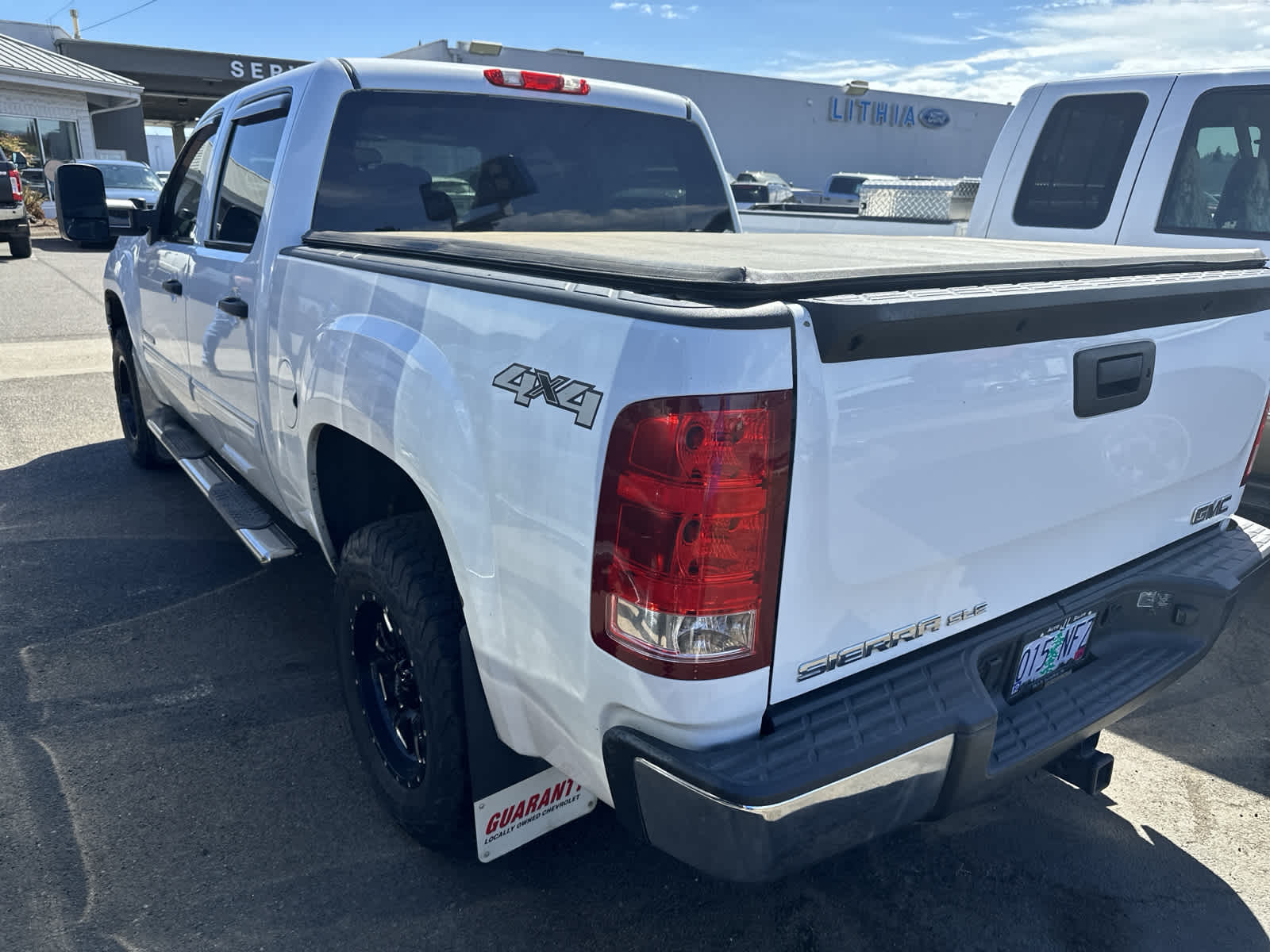 Used 2012 GMC Sierra 1500 SLE with VIN 3GTP2VE70CG267652 for sale in Roseburg, OR