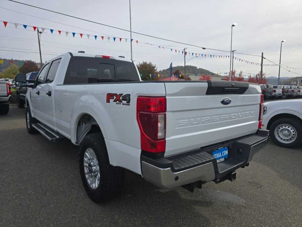 Certified 2022 Ford F-350 XLT Truck Crew Cab