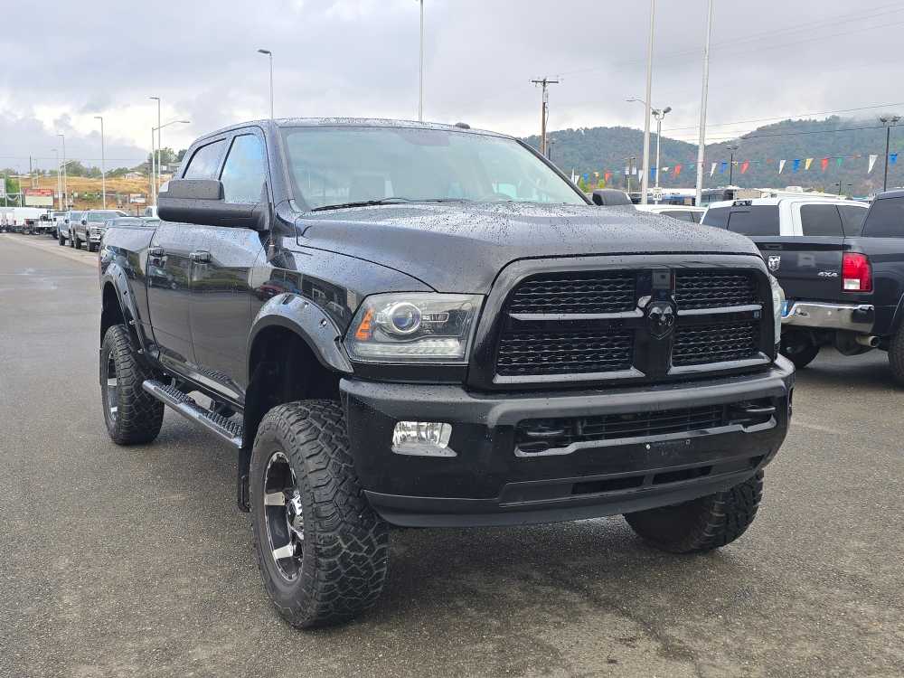 2014 Ram 2500 Laramie photo 3