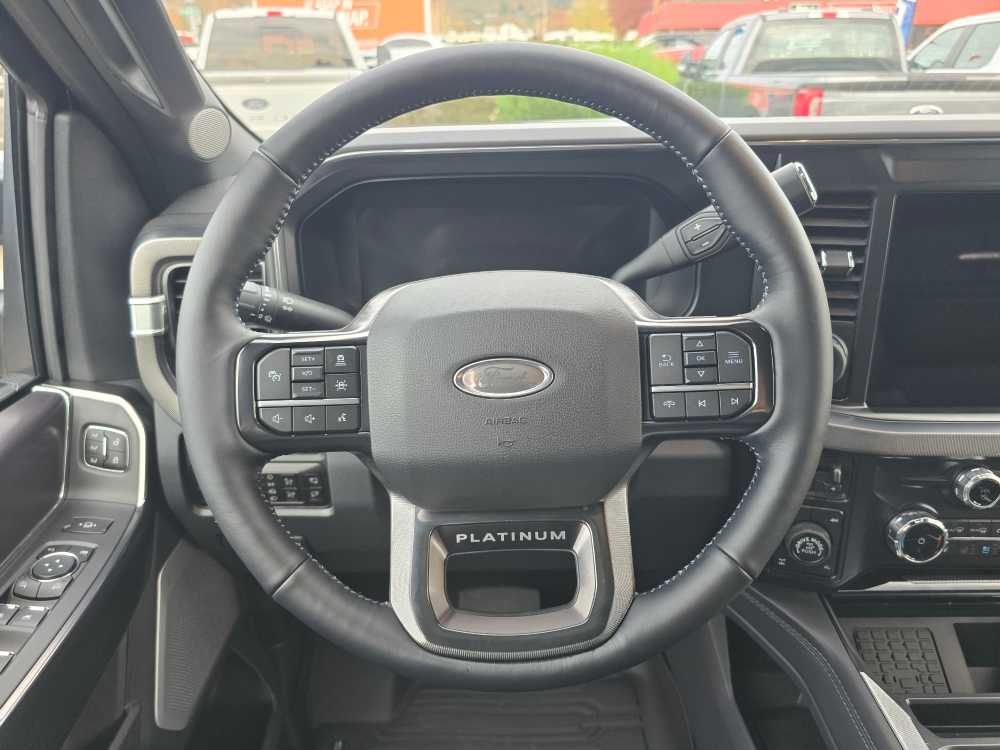 2026 Ford F-350 Super Duty Platinum - Photo 11