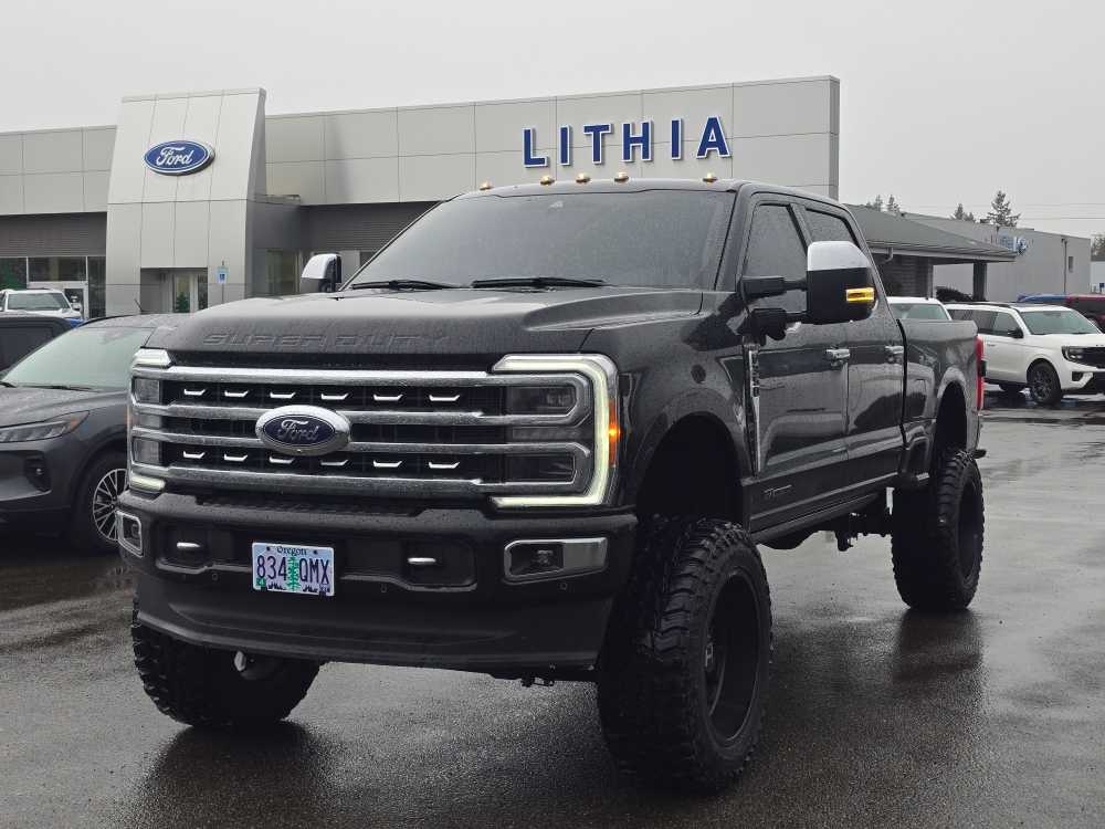 2023 Ford F-350 Super Duty Platinum's photo