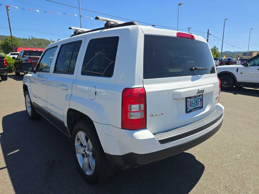 Used 2016 Jeep Patriot Latitude with VIN 1C4NJRFB9GD608330 for sale in Roseburg, OR