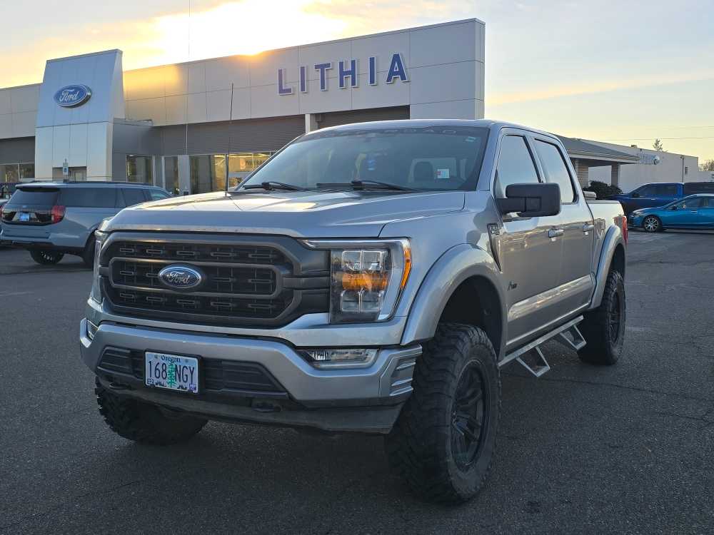 2021 Ford F-150 XLT's photo