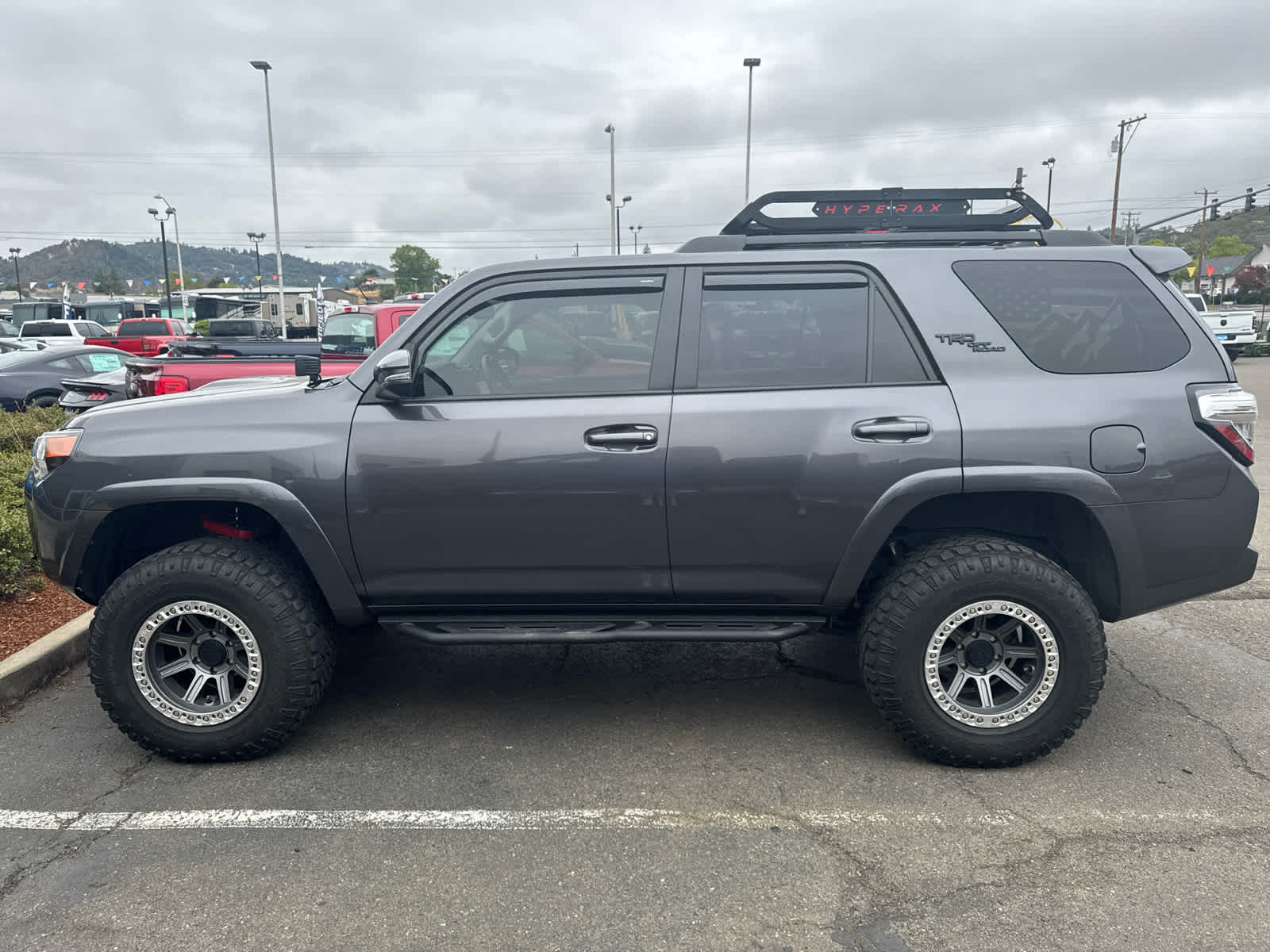 2023 Toyota 4Runner TRD Premium photo 2