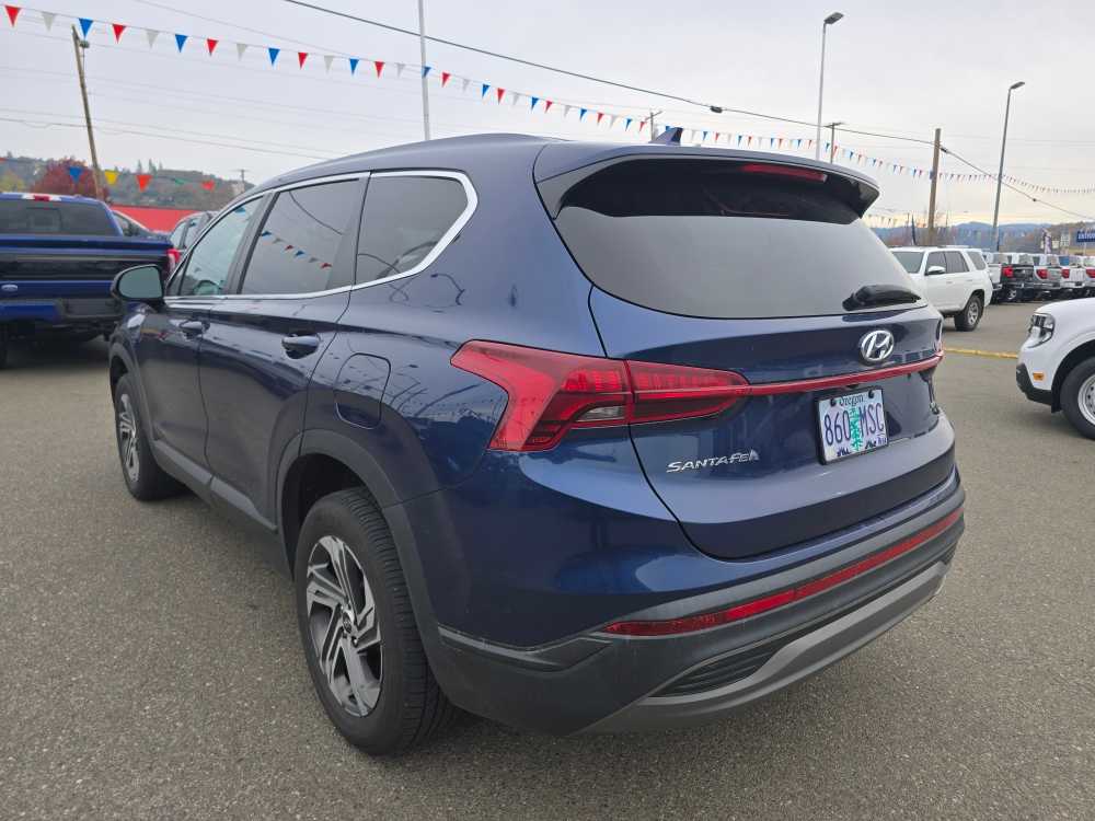 2021 Hyundai Santa Fe SE photo 2