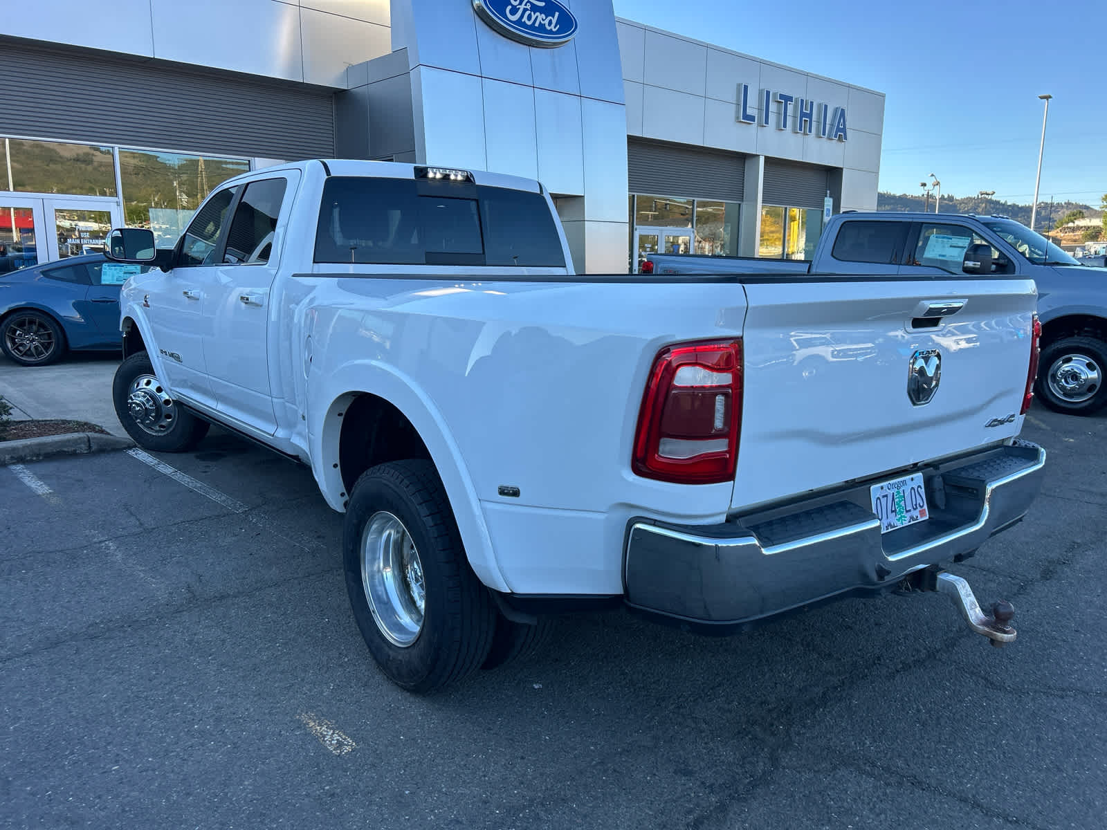 2019 Ram 3500 Longhorn photo 2