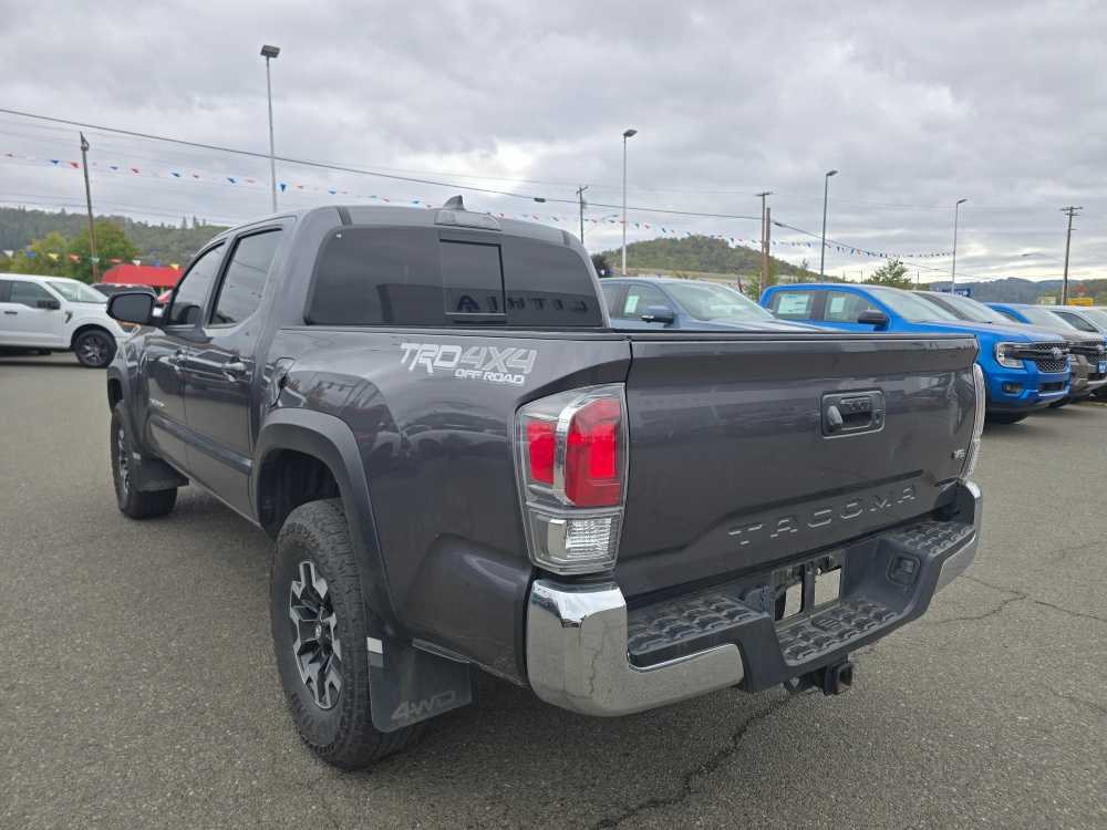 2022 Toyota Tacoma TRD Double Cab photo 3