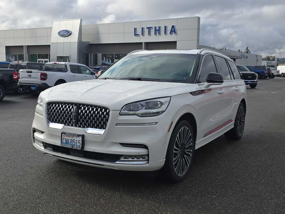 2024 Lincoln Aviator Black Label's photo