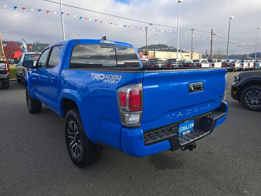 2021 Toyota Tacoma TRD Sport Double Cab photo 2