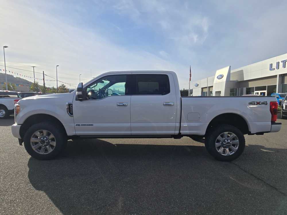 2019 Ford F-350 Platinum photo 2