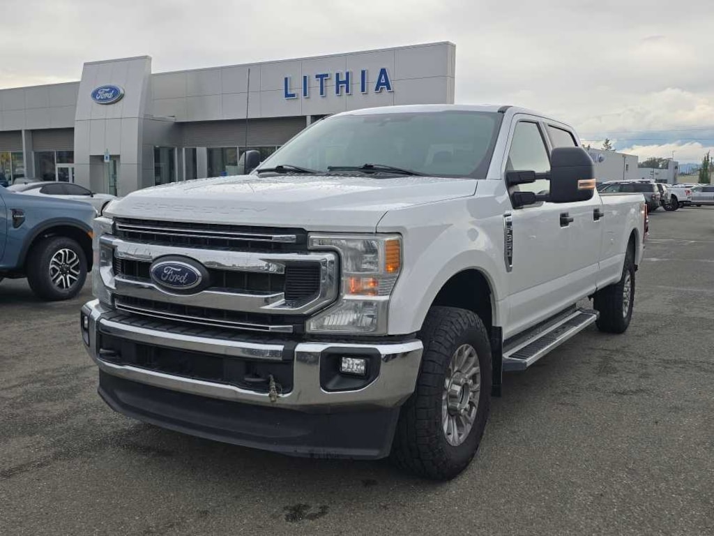 Certified 2022 Ford F-350 XLT Truck Crew Cab