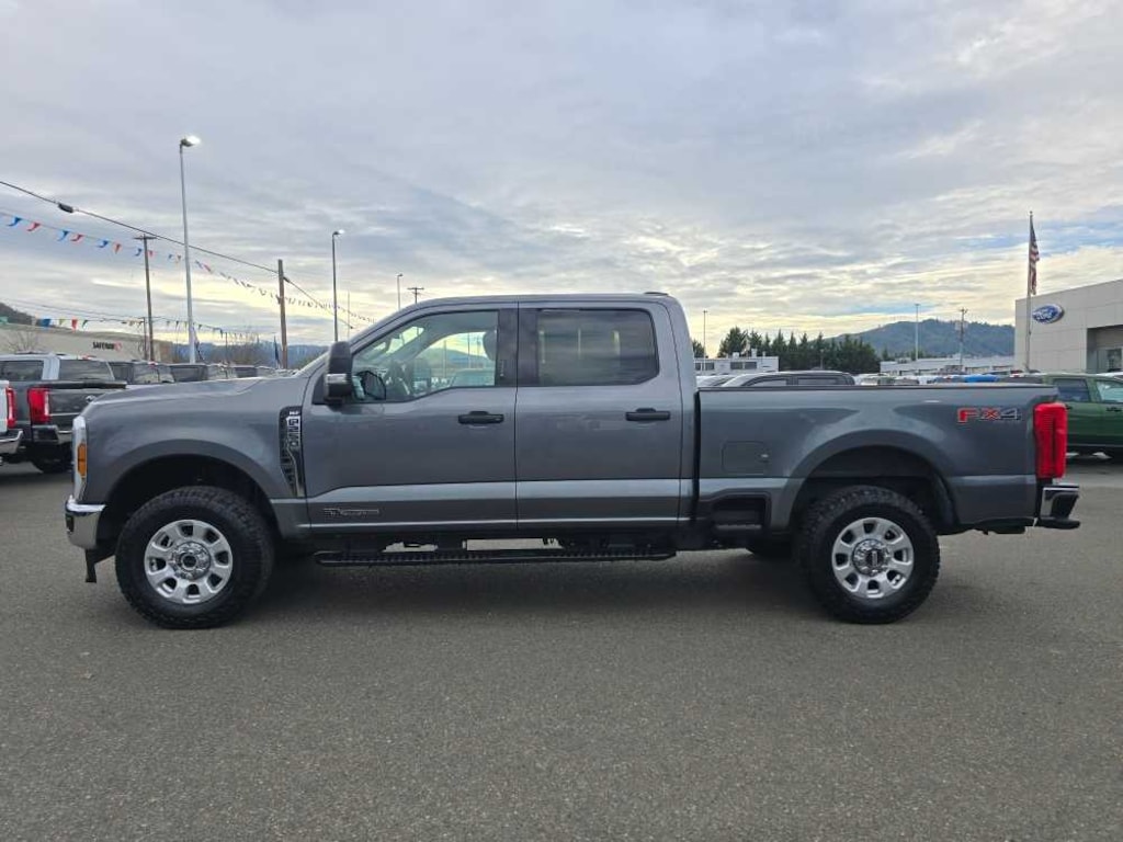 Certified 2024 Ford F-250 XLT Truck Crew Cab