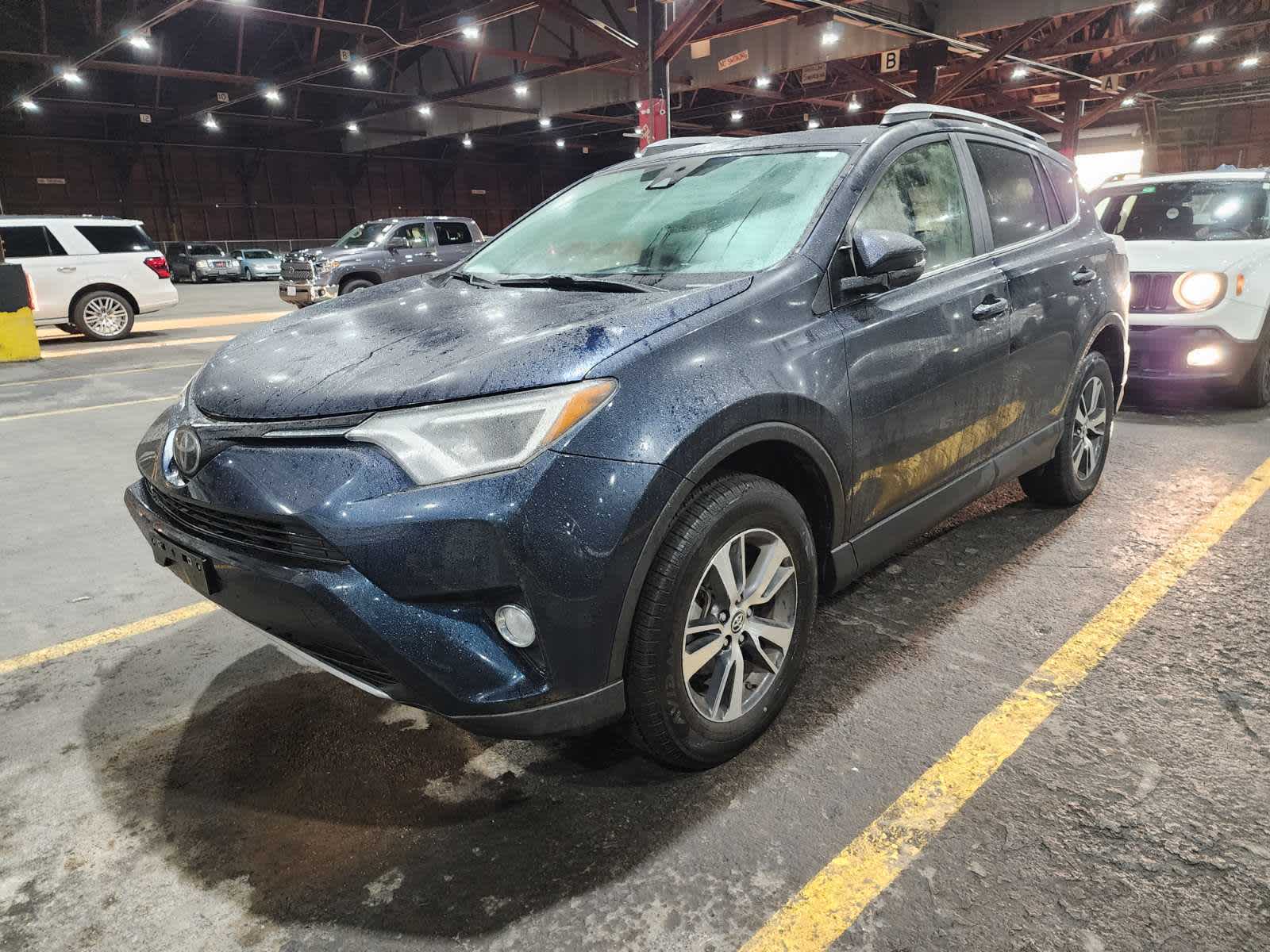 2018 Toyota RAV4 XLE's photo