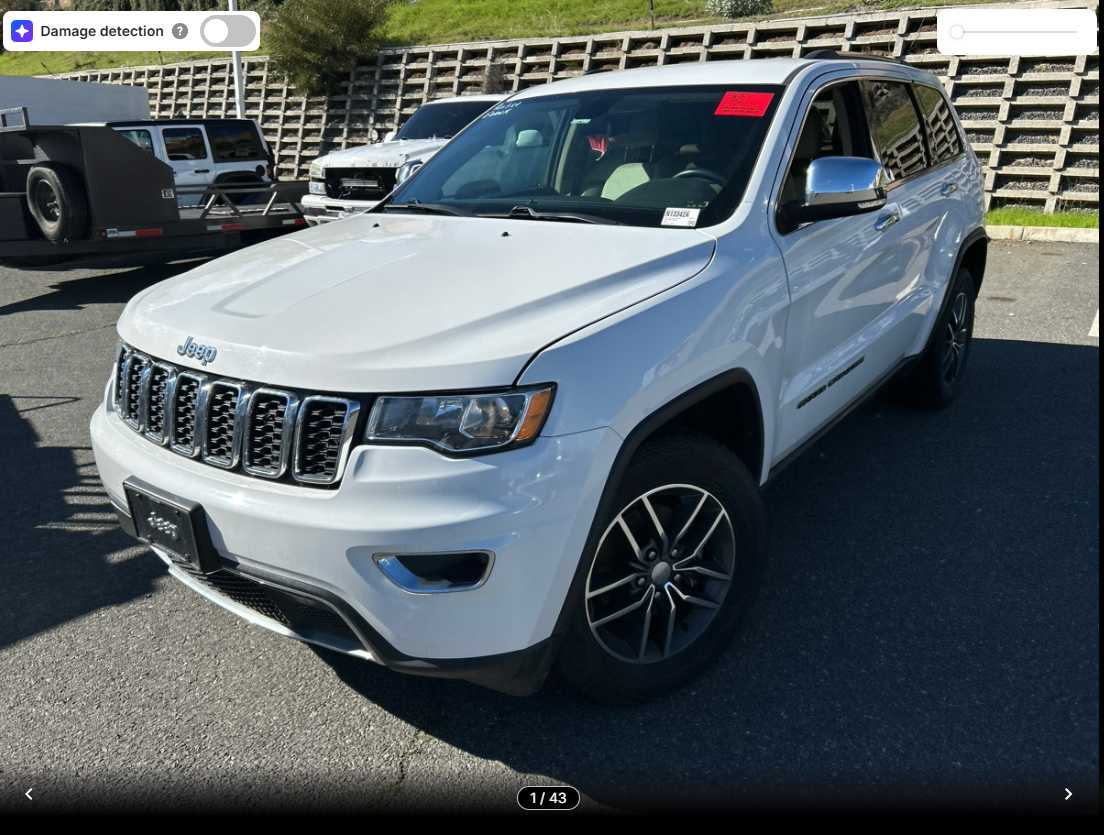 2017 Jeep Grand Cherokee Limited's photo