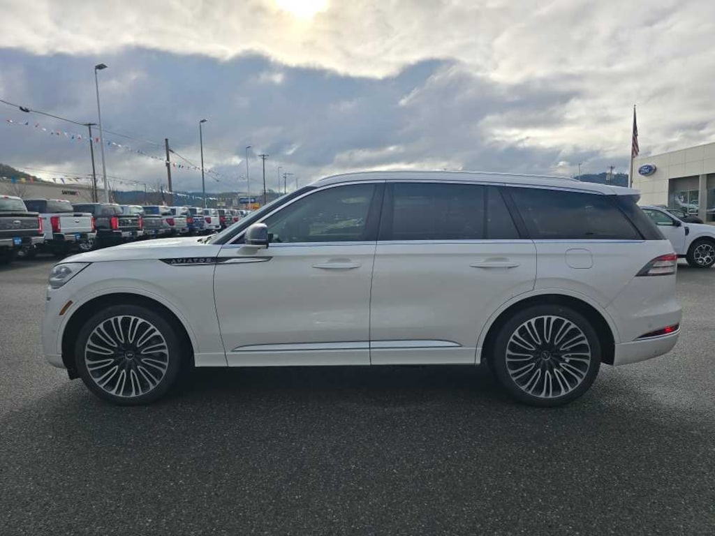 Used 2024 Lincoln Aviator Black Label SUV