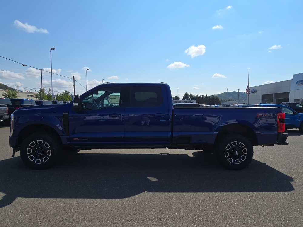 2026 Ford F-350 photo 2