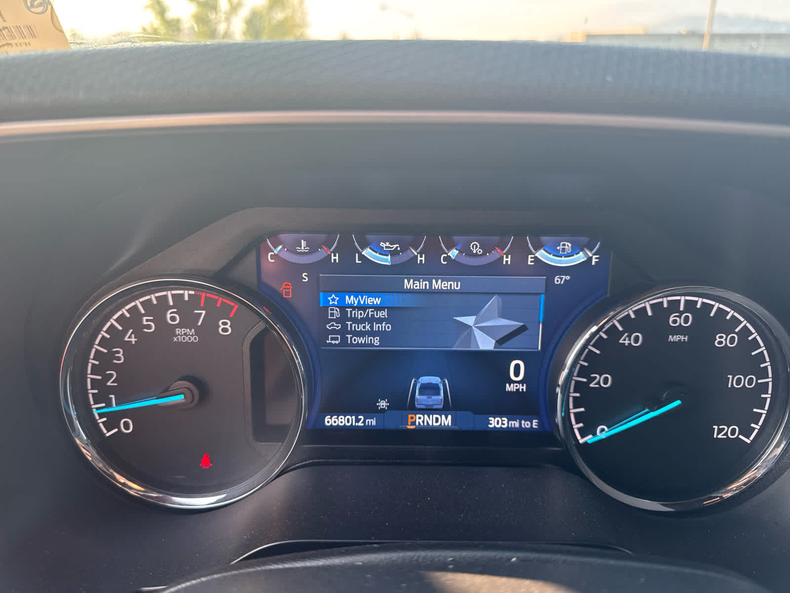 2023 Ford F-150 XLT photo 2