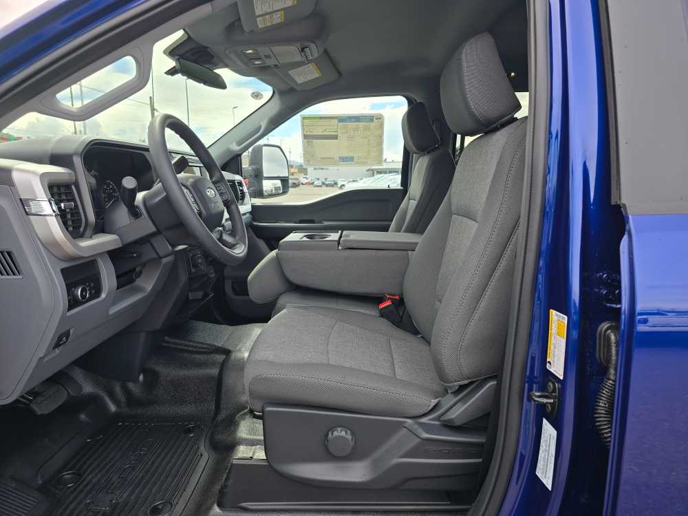 2026 Ford F-350 Super Duty XL - Photo 9