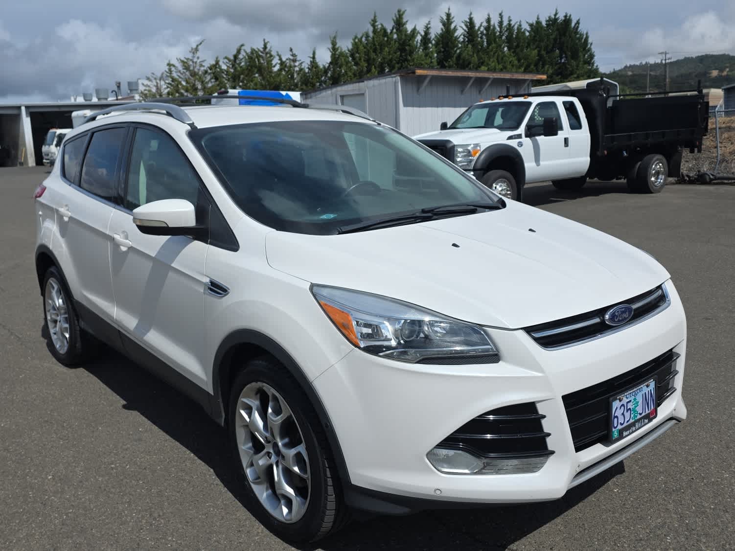 2015 Ford Escape Titanium photo 2