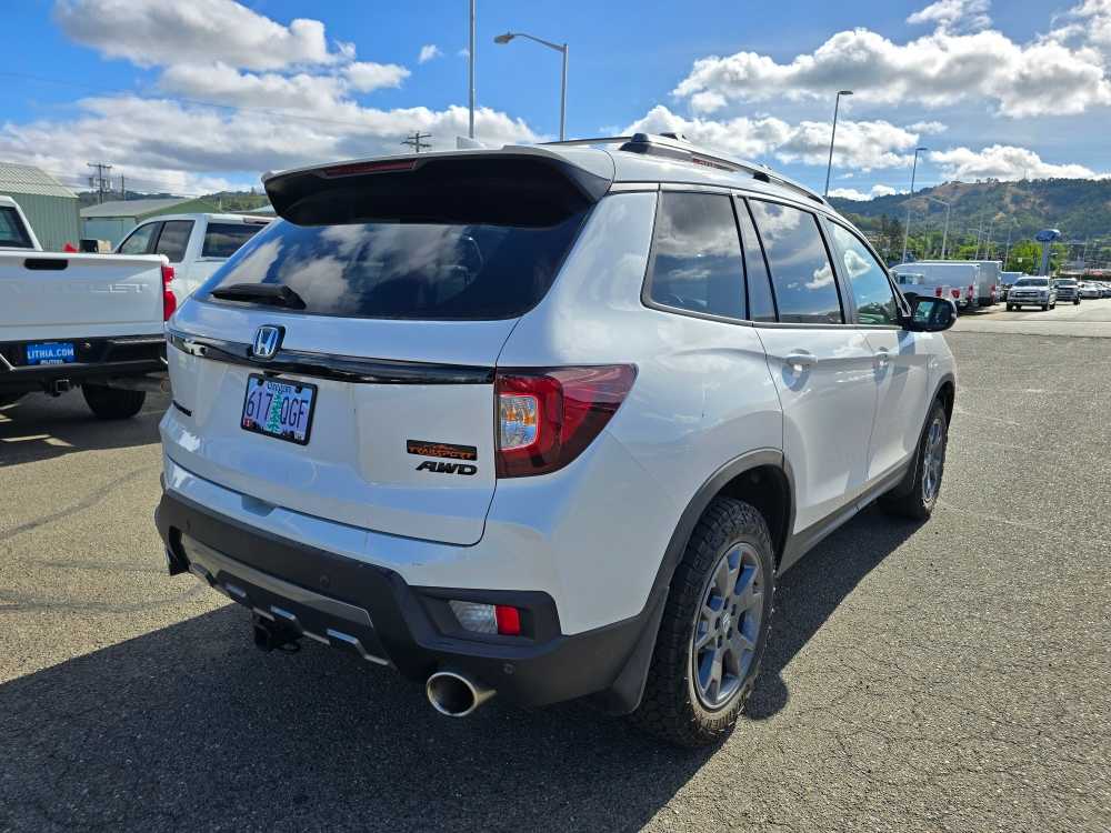 Thumbnail: 2025 Honda Passport - 3