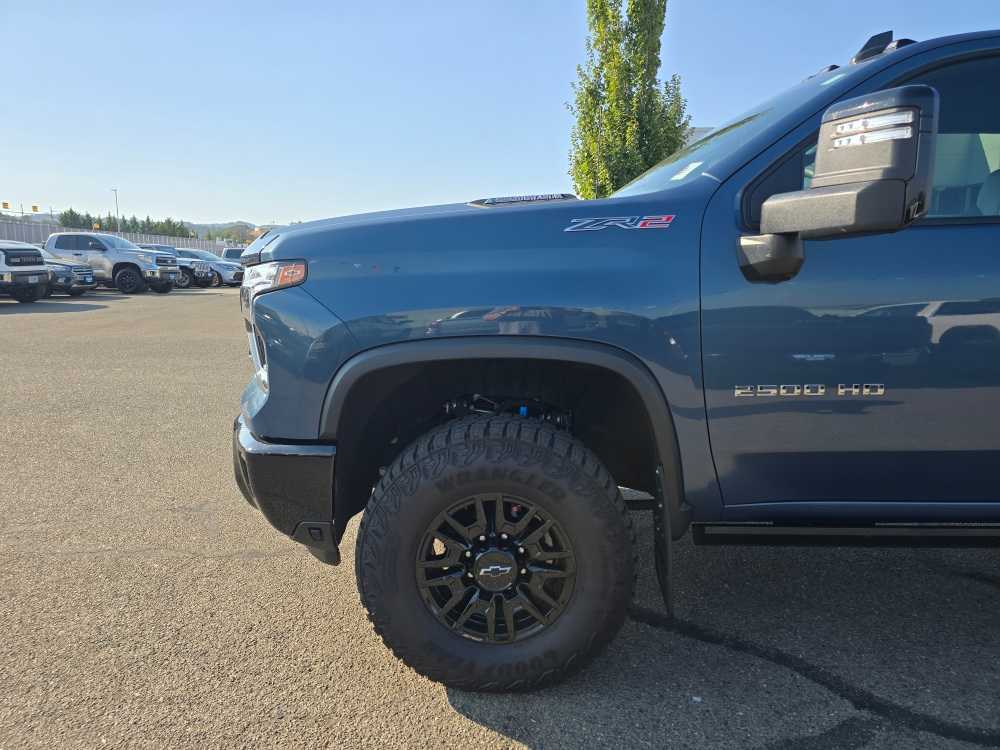 Thumbnail: 2024 Chevrolet Silverado 2500 - 6
