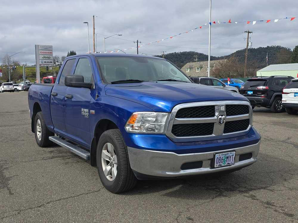 Thumbnail: 2019 RAM 1500 Classic - 4