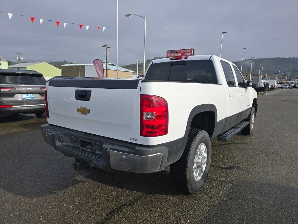 Thumbnail: 2011 Chevrolet Silverado 3500 - 5