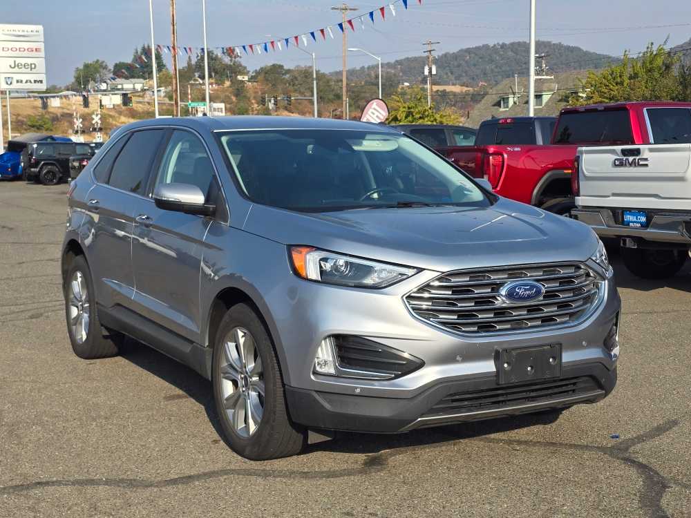 2022 Ford Edge Titanium photo 4