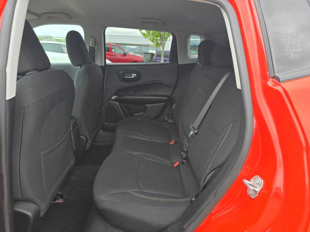 Thumbnail: 2018 Jeep Compass - 17