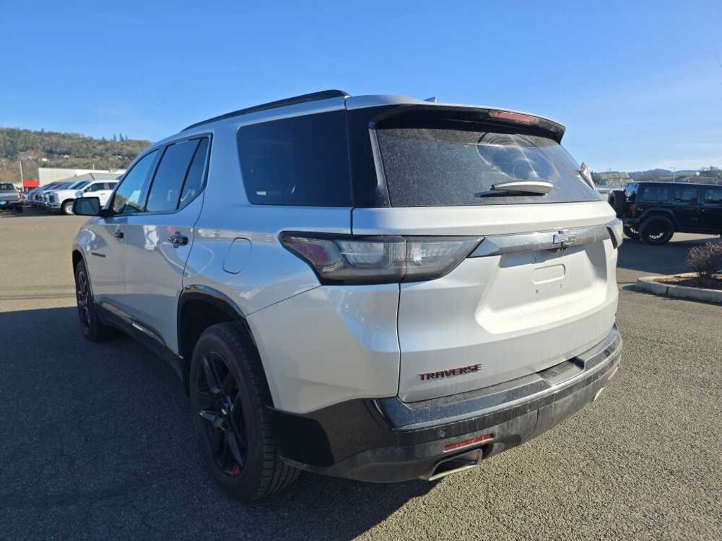 Used 2021 Chevrolet Traverse Premier SUV