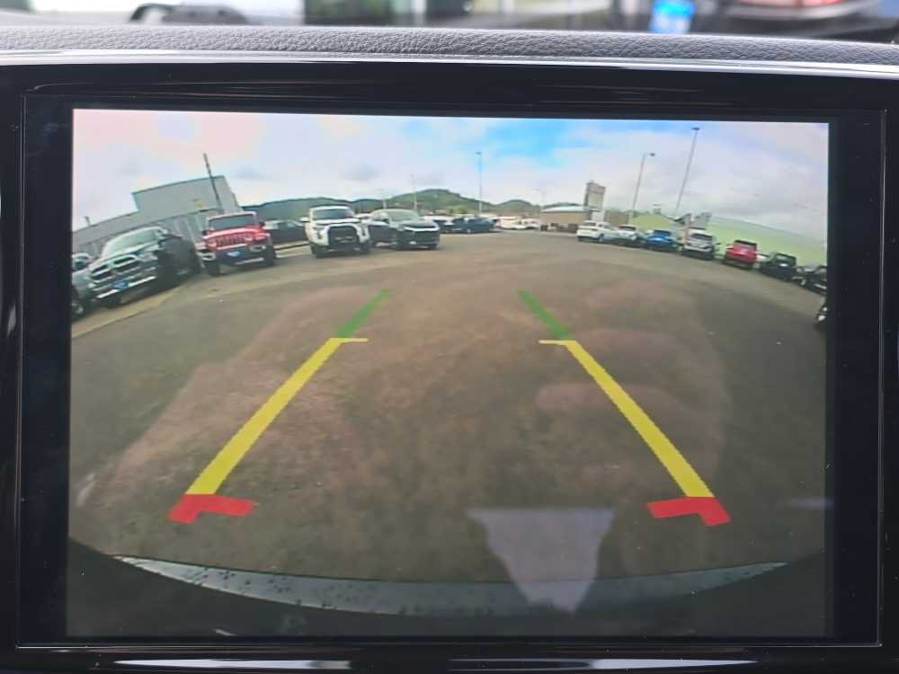 Thumbnail: 2024 Chrysler Pacifica - 20