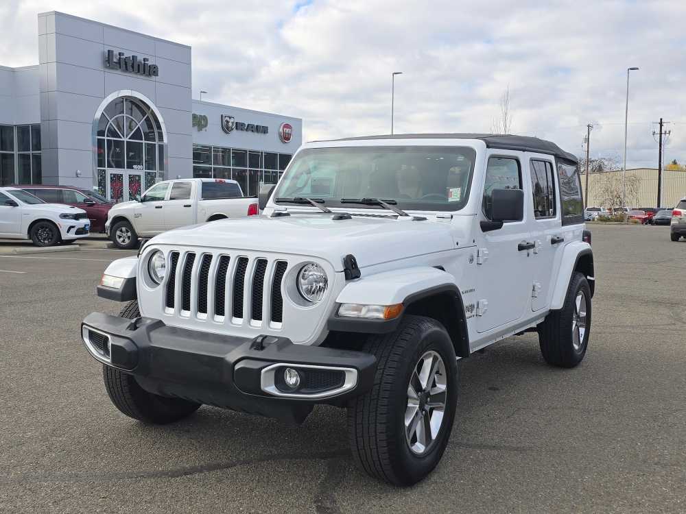 2023 Jeep Wrangler 4-Door Sahara's photo