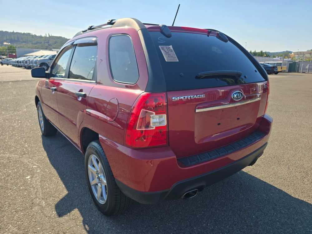 Used 2009 Kia Sportage LX with VIN KNDJF724897633698 for sale in Roseburg, OR