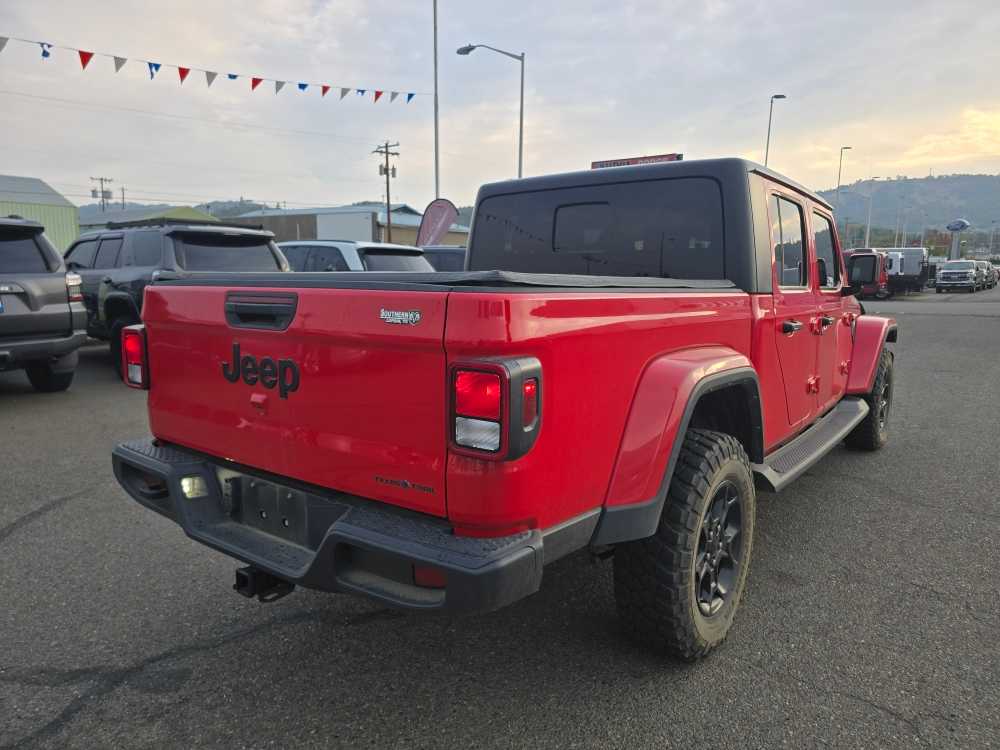 Thumbnail: 2023 Jeep Gladiator - 3