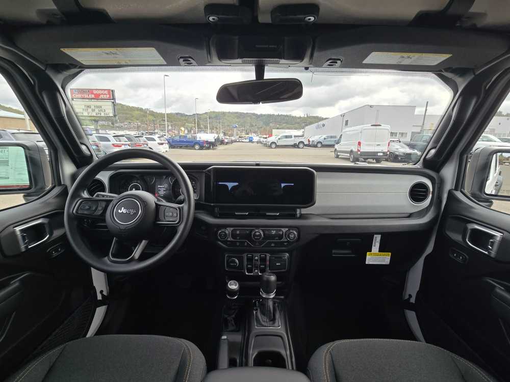 Thumbnail: 2026 Jeep Gladiator - 15