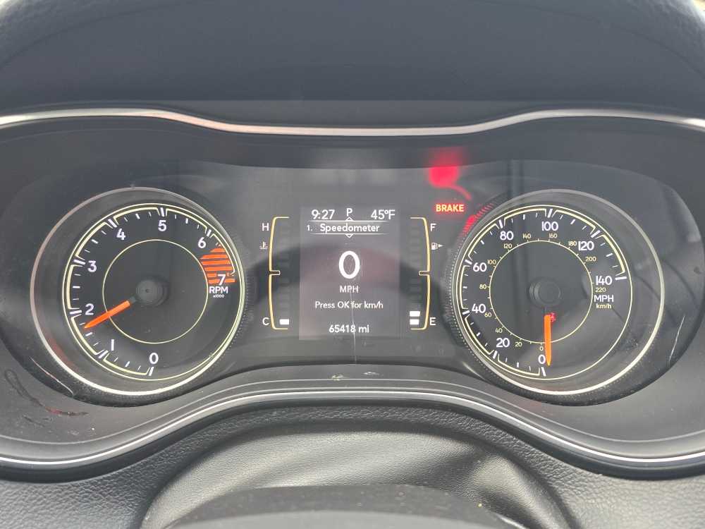 Thumbnail: 2020 Jeep Cherokee - 7