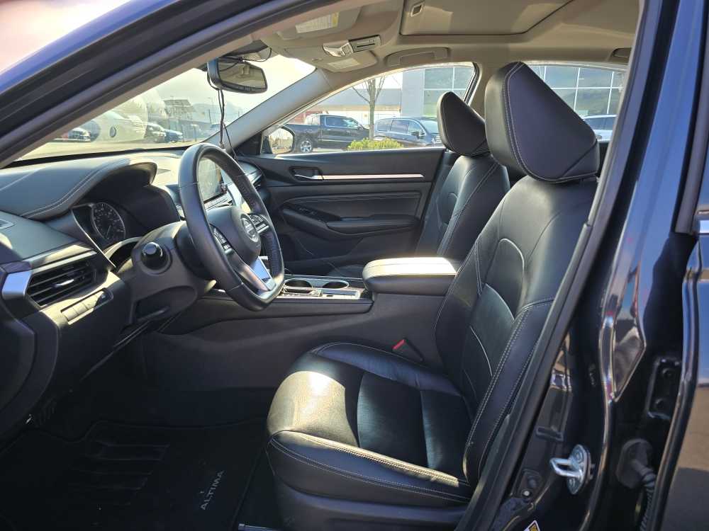 Thumbnail: 2020 Nissan Altima - 9