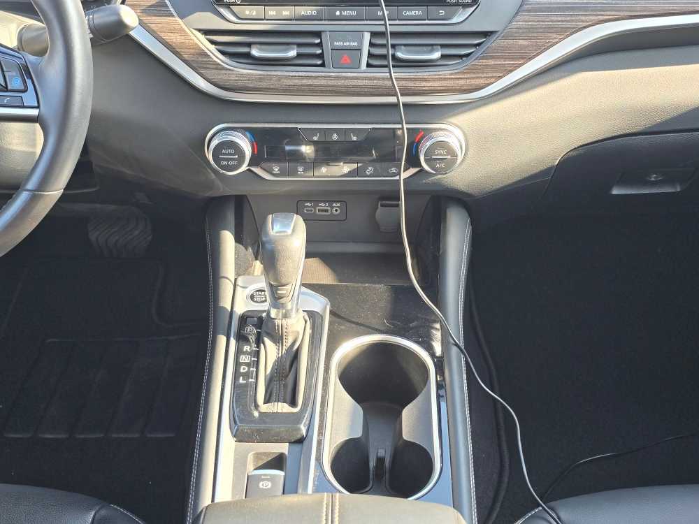 Thumbnail: 2020 Nissan Altima - 13