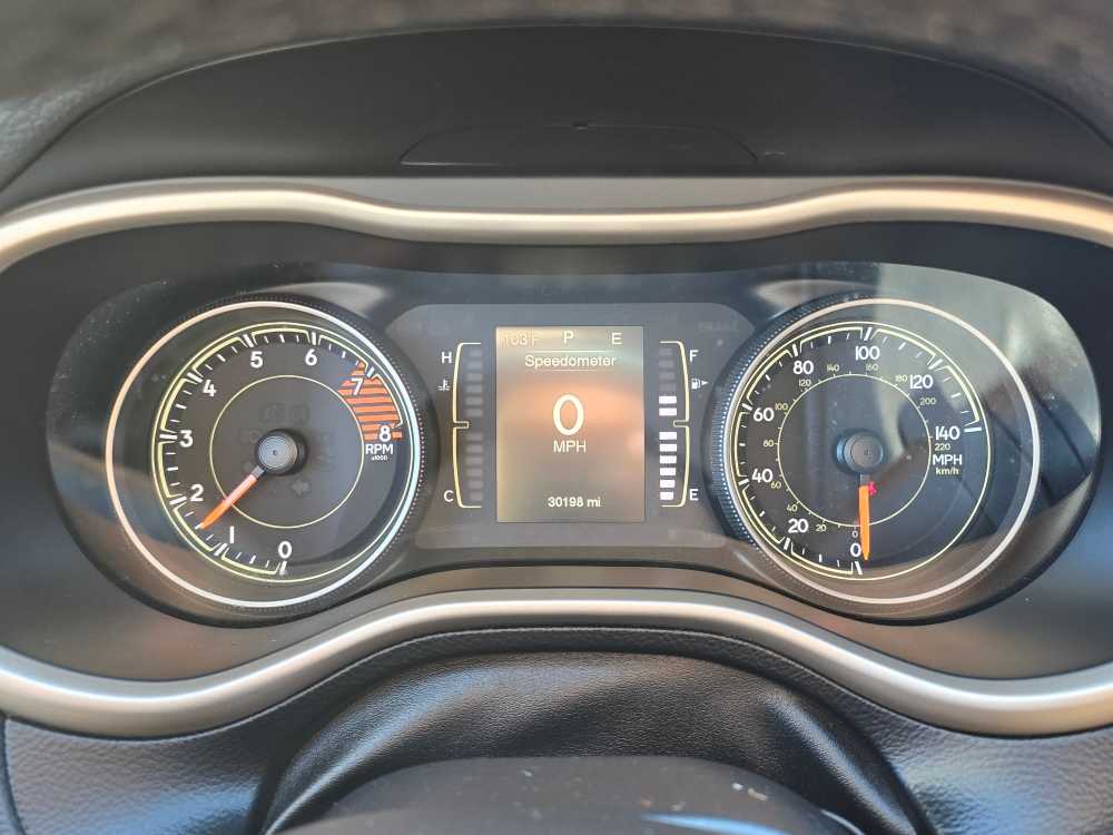 Thumbnail: 2016 Jeep Cherokee - 7