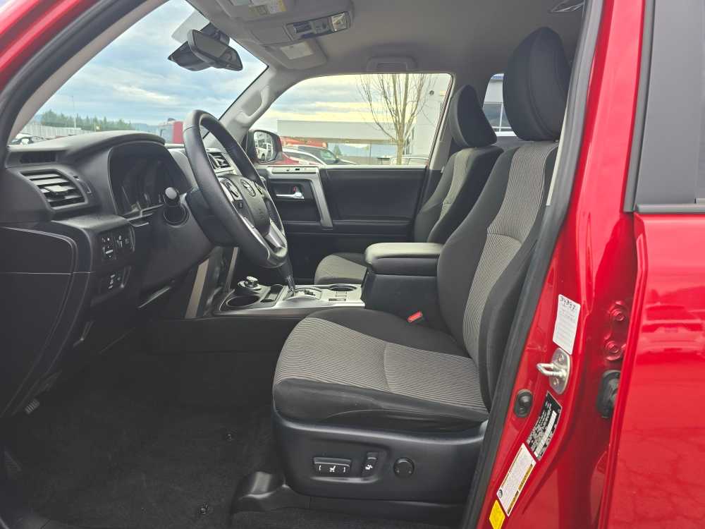 Thumbnail: 2024 Toyota 4Runner - 9