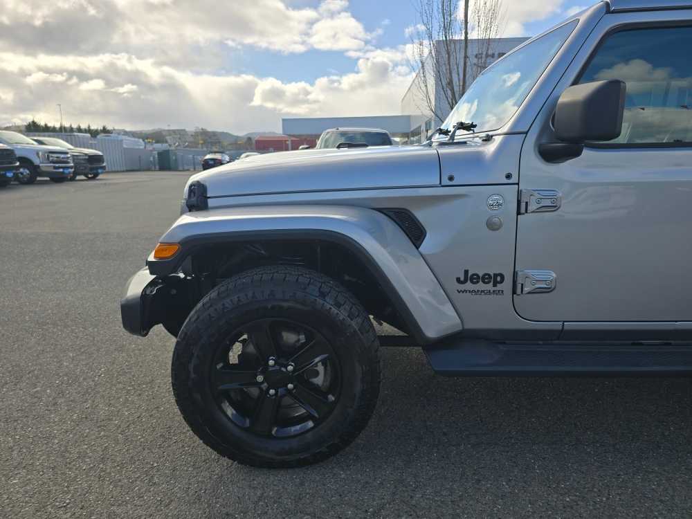 Thumbnail: 2020 Jeep Wrangler - 18