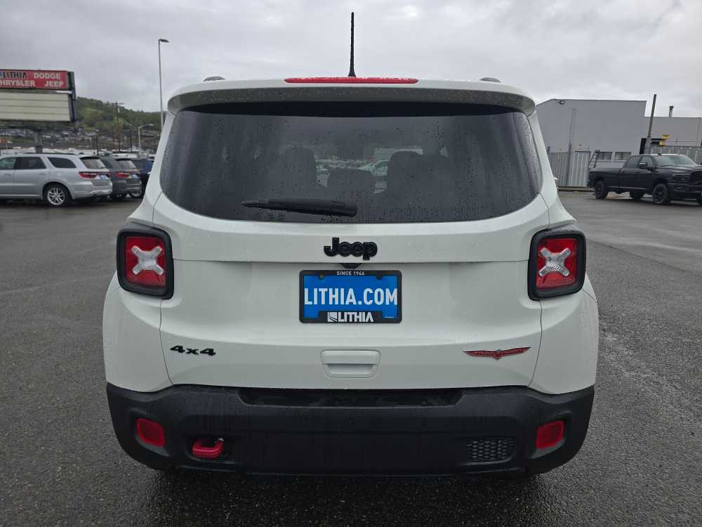 Thumbnail: 2023 Jeep Renegade - 4